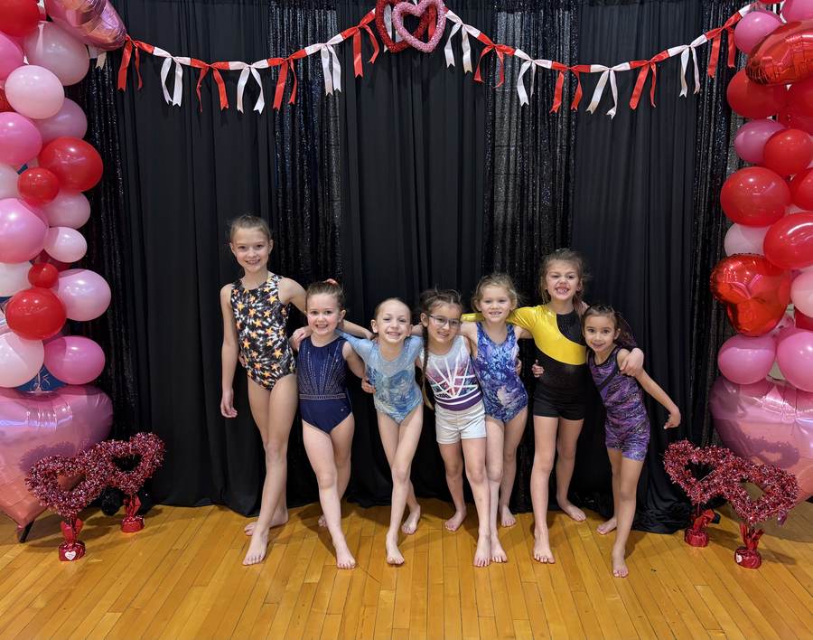 Team photo at Twisterz Gymnastics Academy
